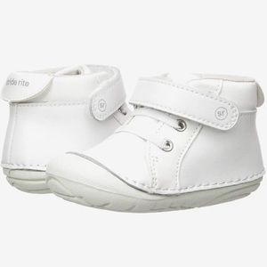 Stride Rite 3.5W baby shoe